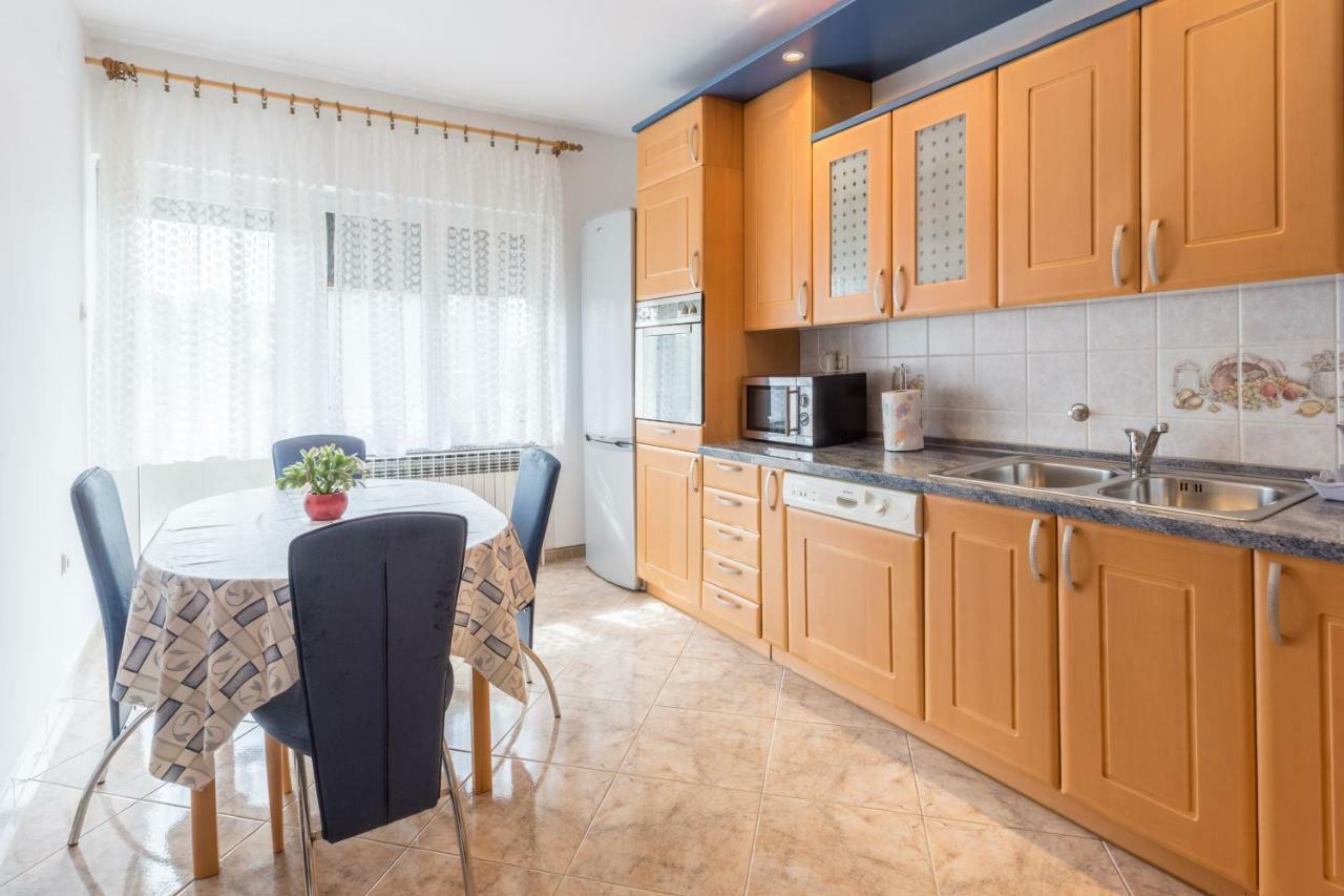 Apartment Dean 우마그 외부 사진